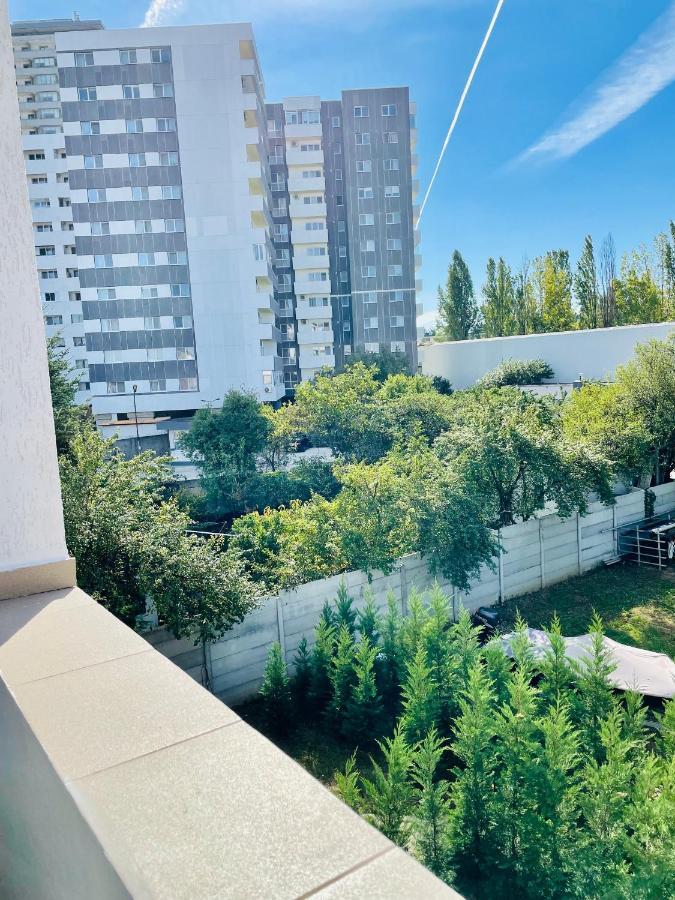 Dream Sury Apartment - Metrou Leonida, Spital Obregia Bukarest Exterior foto